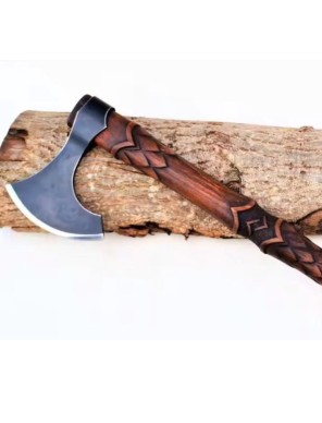Magnifique Hache Viking manche bois décoré - LA FORGE DES CHEVALIERS®
