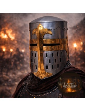 Casque d'armure de chevalier en laiton