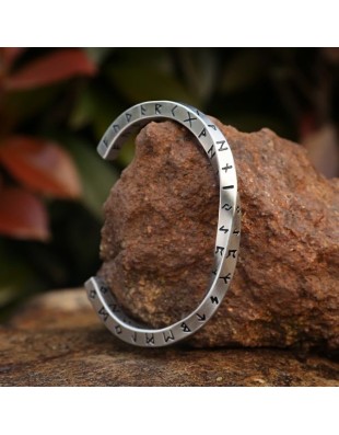 Bracelet runique viking en acier inoxydable – Runes gravées
