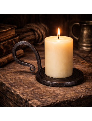 Bougeoir Médiéval en Fer Forgé – Fabrication Artisanale – 10 × 8 cm