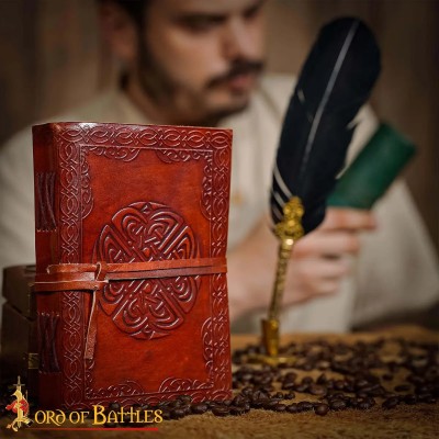 Journal Médiéval en Cuir de Buffle Gaufré – 110 Pages Artisanales