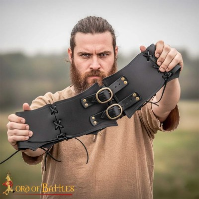 Ceinture Médiévale Large en Cuir – Boucles en Laiton Antique