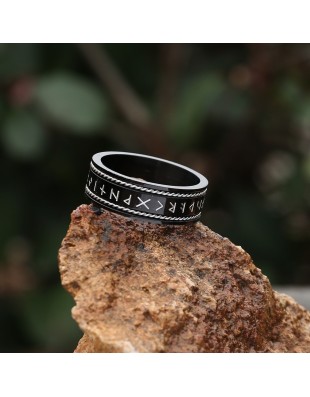 Bague runes noire antique - LA FORGE DES CHEVALIERS®