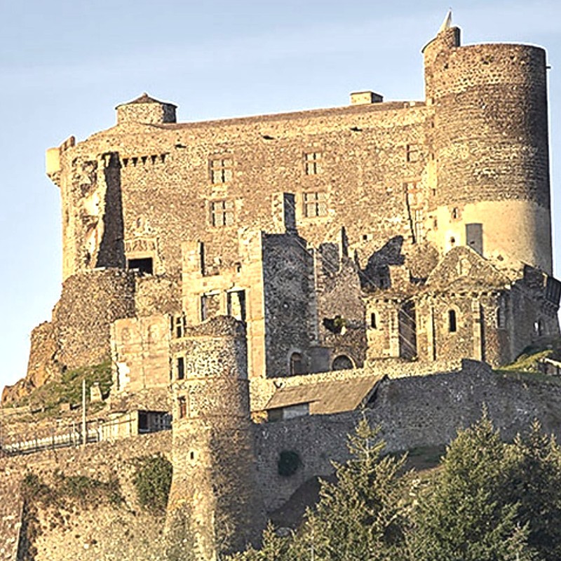Château Médiéval - Murol Château Médiéval - Murol